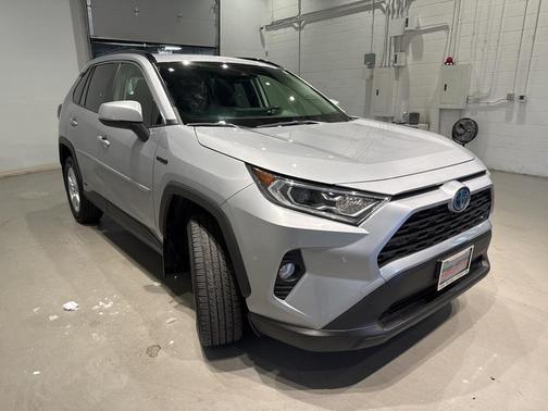 2019 Toyota RAV4 Hybrid XLE