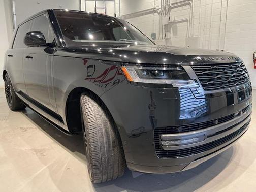 2023 Land Rover Range Rover P530 SE