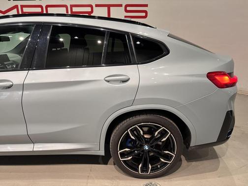 2022 BMW X4 M40i