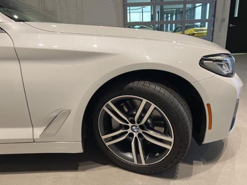 2022 BMW 530 i xDrive