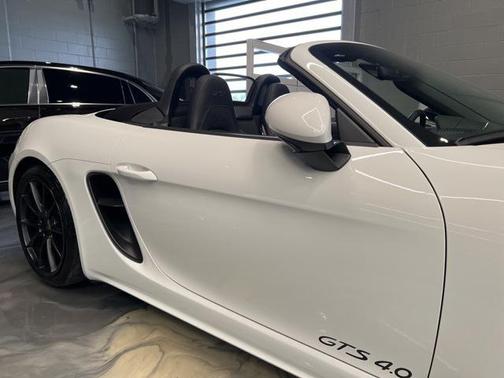2024 Porsche 718 Boxster GTS 4.0