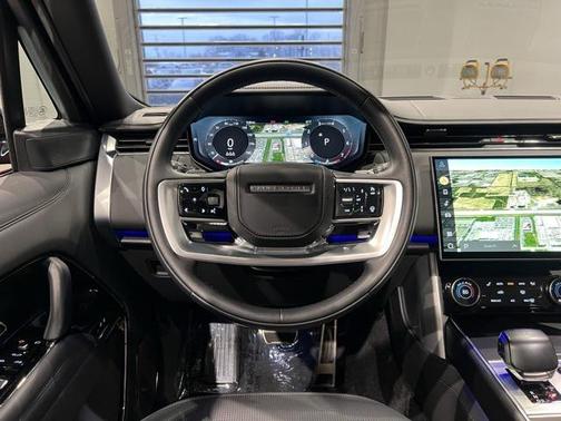 2023 Land Rover Range Rover SV