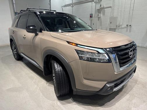 2023 Nissan Pathfinder Platinum 4WD