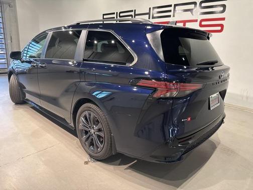 2024 Toyota Sienna XSE 7 Passenger