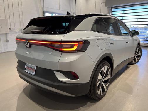 2022 Volkswagen ID.4 Pro S