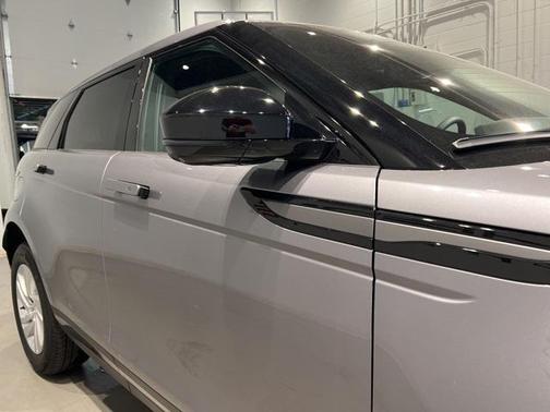 2025 Land Rover Range Rover Evoque Core S