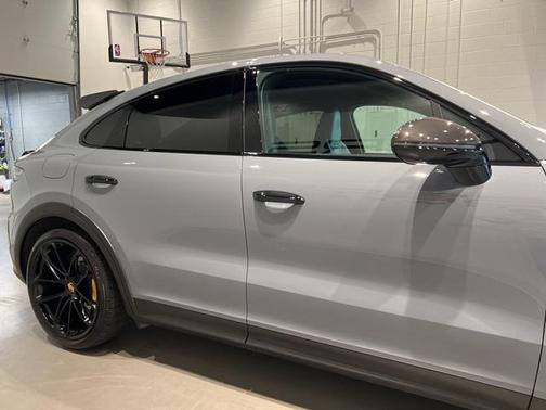 2023 Porsche Cayenne Turbo GT