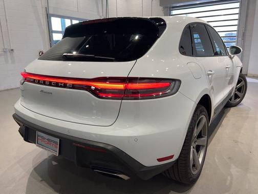 2025 Porsche Macan T