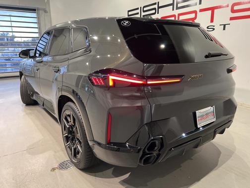 2023 BMW XM Base
