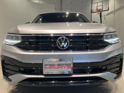 2023 Volkswagen Tiguan 2.0T SE R-Line Black 4MOTION