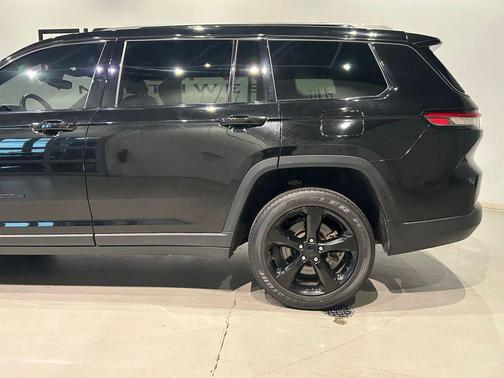 Diamond Black Crystal Pearlcoat 2021 Jeep Grand Cherokee L Altitude