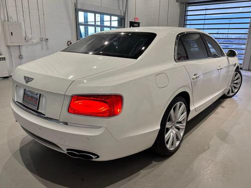 2018 Bentley Flying Spur V8