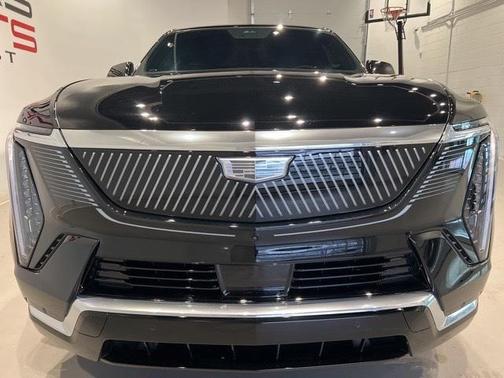 2025 Cadillac Escalade Luxury