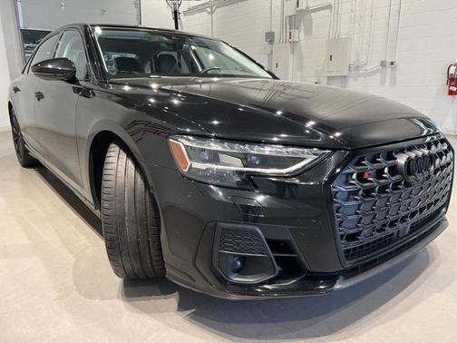 2023 Audi S8 4.0T