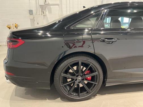 2023 Audi S8 4.0T