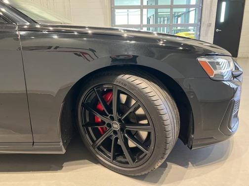 2023 Audi S8 4.0T