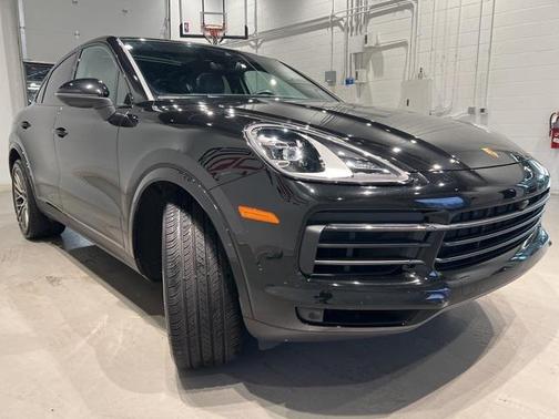 2023 Porsche Cayenne Platinum Edition