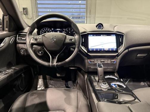2022 Maserati Ghibli Modena Q4