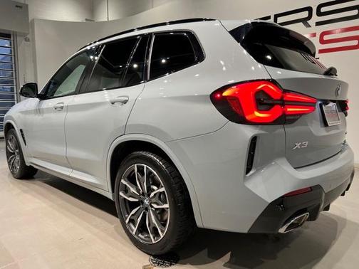 Photo 2 of 64 of 2022 BMW X3 xDrive30i