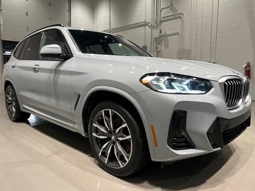 Photo 3 of 64 of 2022 BMW X3 xDrive30i
