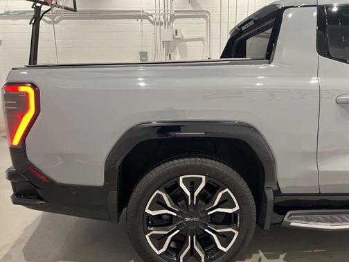 2024 GMC Sierra EV Denali Edition 1