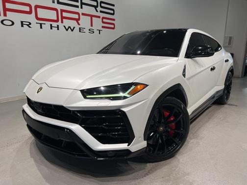 2019 Lamborghini Urus Base