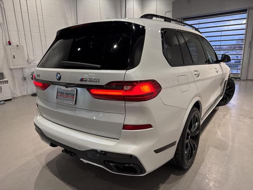 2020 BMW X7 M50i