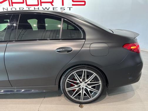 2024 Mercedes-Benz AMG C 63 S E Performance
