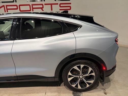 2022 Ford Mustang Mach-E Premium