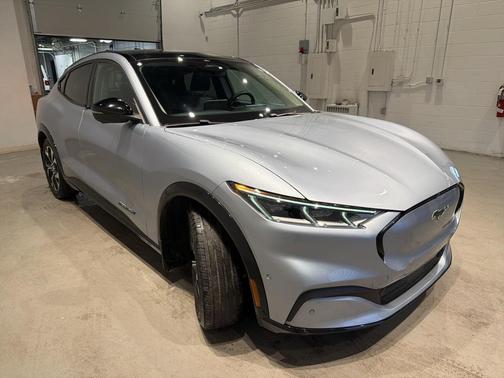 2022 Ford Mustang Mach-E Premium