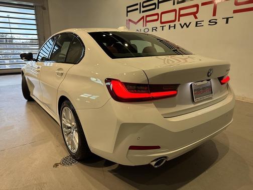 2023 BMW 330 330i