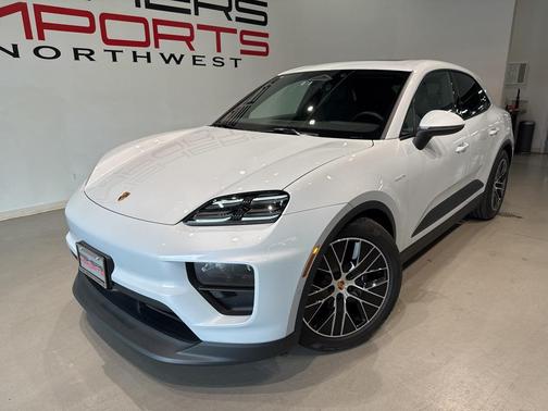 2025 Porsche Macan 4