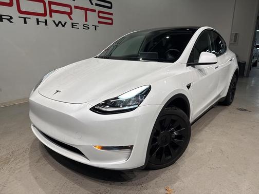 2023 Tesla Model Y Long Range Dual Motor All-Wheel Drive