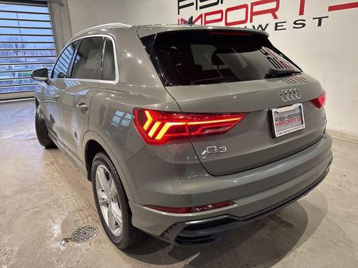 2020 Audi Q3 45 S line Premium
