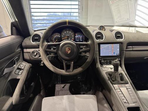 2023 Porsche 718 Cayman GT4 RS