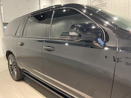 2025 Cadillac Escalade ESV Sport Platinum