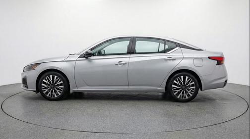 Gun Metallic 2025 Nissan Altima SV FWD