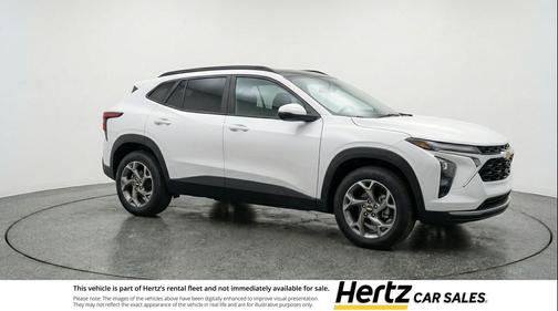 Summit White 2025 Chevrolet Trax LT