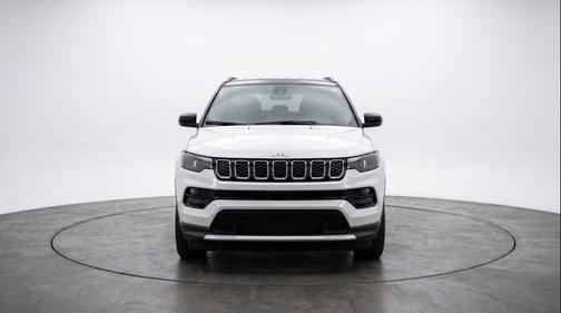 Bright White Clearcoat 2025 Jeep Compass Limited