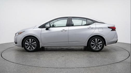 Brilliant Silver Metallic 2025 Nissan Versa 1.6 SV