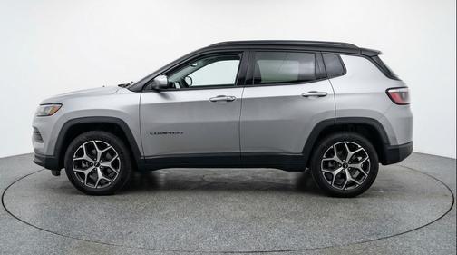 Silver Zynith Metallic Clearcoat 2025 Jeep Compass Limited