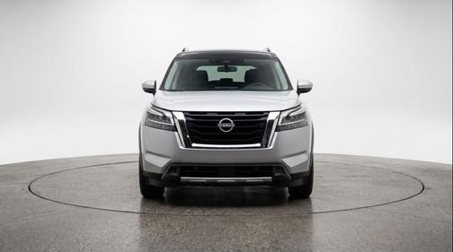 Brilliant Silver Metallic 2025 Nissan Pathfinder SV FWD