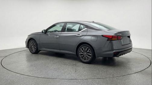 Gun Metallic 2025 Nissan Altima SV FWD