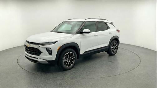 Summit White 2025 Chevrolet Trailblazer LT