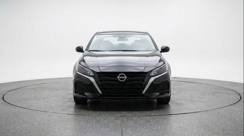 Super Black 2025 Nissan Altima SV FWD