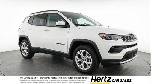 Bright White Clearcoat 2025 Jeep Compass Latitude