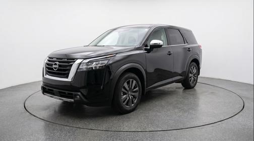 Super Black 2025 Nissan Pathfinder SV FWD