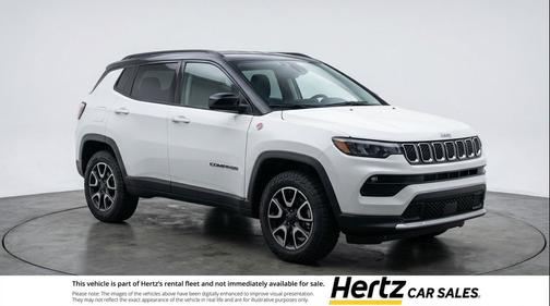 Bright White Clearcoat 2025 Jeep Compass Trailhawk