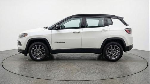 Bright White Clearcoat 2025 Jeep Compass Limited