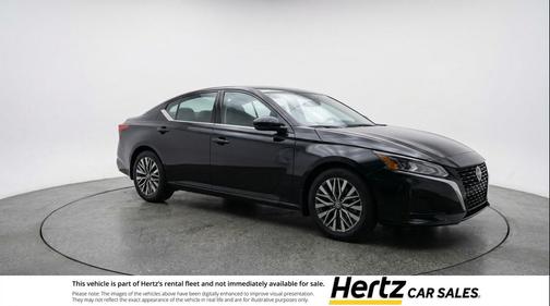 Super Black 2025 Nissan Altima SV FWD